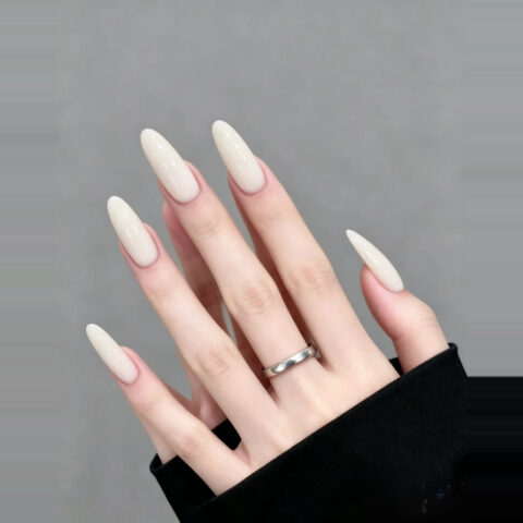 nail_art_on_hand