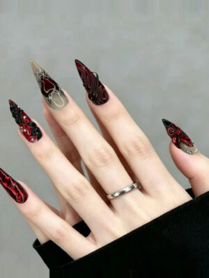 nail_art_on_hand