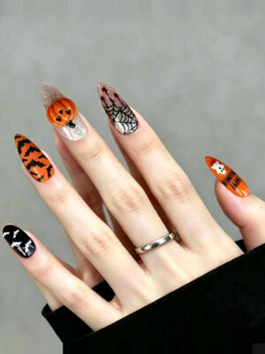 nail_art_on_hand