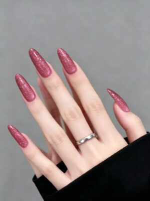 nail_art_on_hand